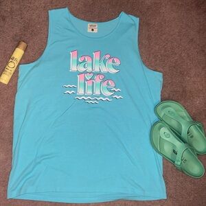 Lake life tank 🚤 🎣